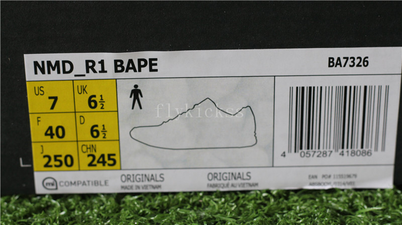 Top BAPE x Adidas NMD BAPE camo R1